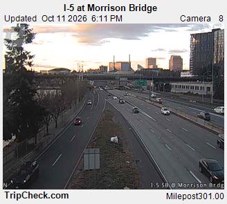 Public traffic camera image: I-5 at Morrison Bridge