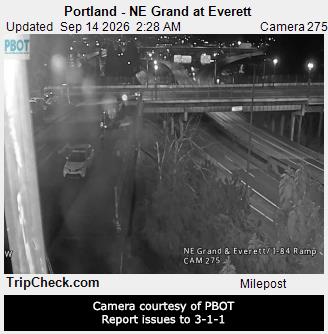 Public traffic camera image: Portland - NE Grand at Everett