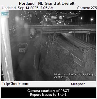 Portland - NE Grand at Everett