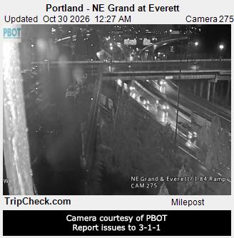 Public traffic camera image: Portland - NE Grand at Everett
